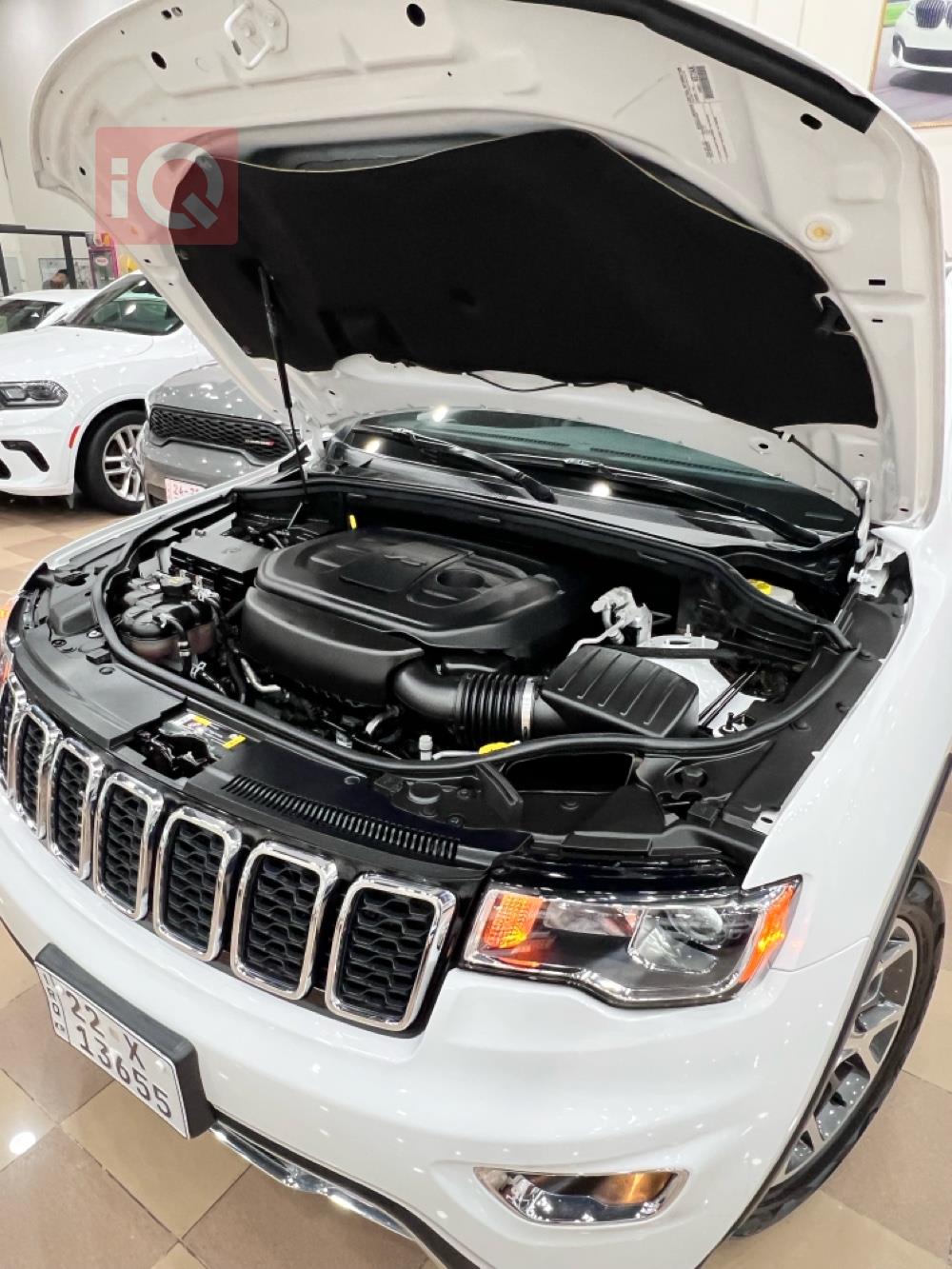 جیپ گراند شیرۆکی